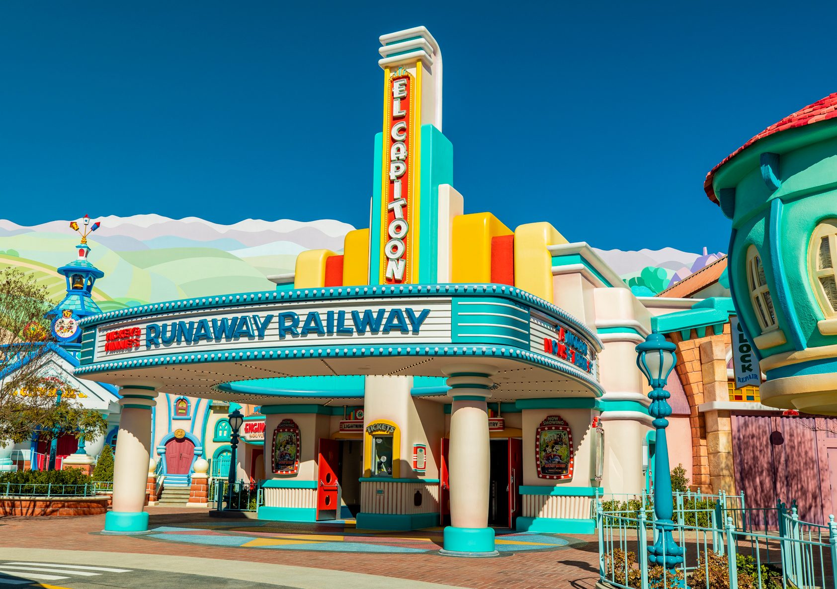 Mickey & Minnie’s Runaway Railway Abre as Portas no Disneyland Resort