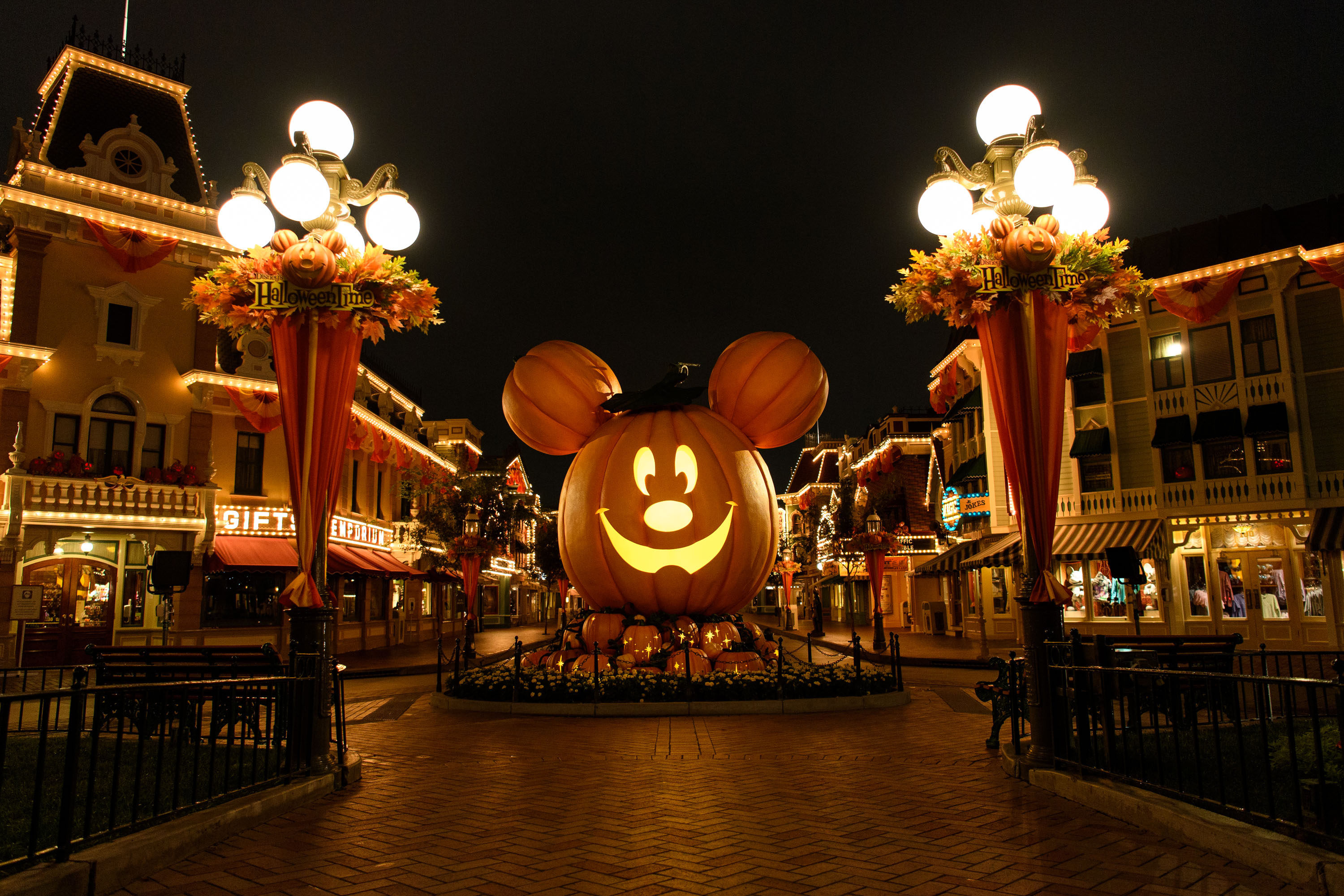 Confira a programação de Halloween do Disneyland Resort